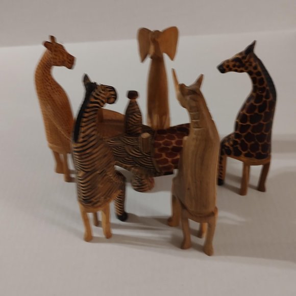Hand Carved African Party Animal Set - Picture 4 of 16